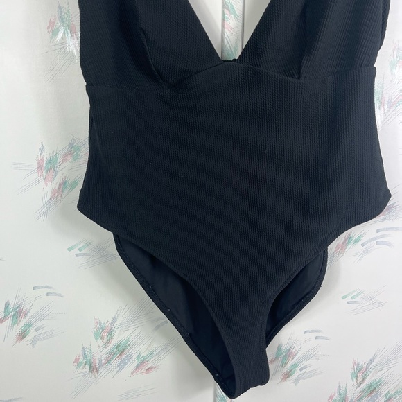 H&M Black High Leg Ribbed Swimsuit V-neck XL - Picture 4 of 9